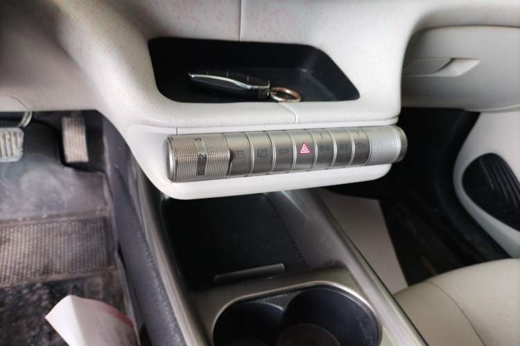 Used BYD Dolphin 2021 405 km Free Version Gear Lever