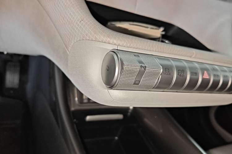 Used BYD Dolphin 2021 405 km Fashion Edition Gear Lever