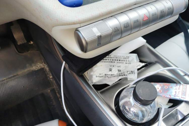 Used BYD Dolphin 2021 405 km Fashion Edition Gear Lever