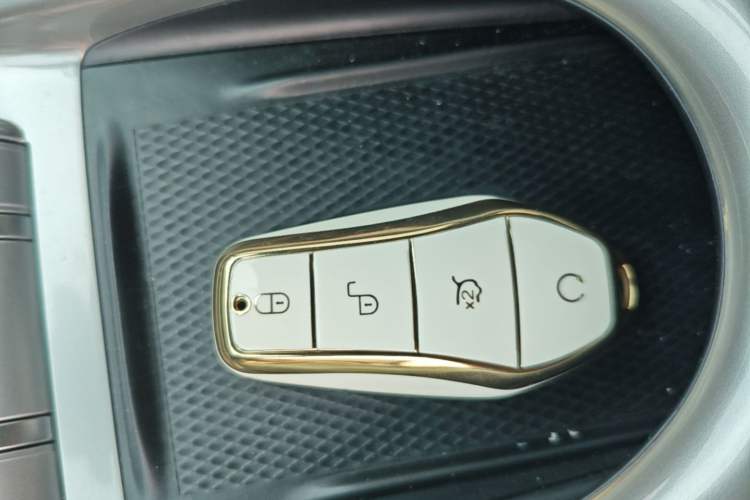 Used BYD Dolphin 2021 405 km Fashion Edition Interior 1