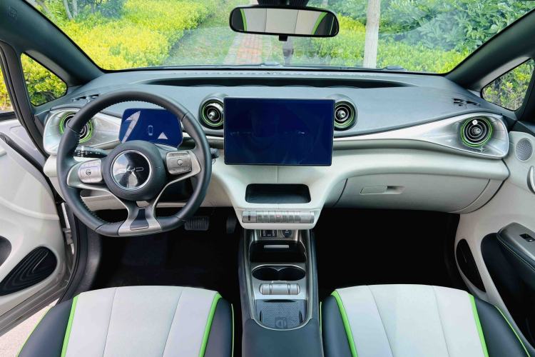 Used BYD Dolphin 2021 405 km Fashion Edition Interior 1