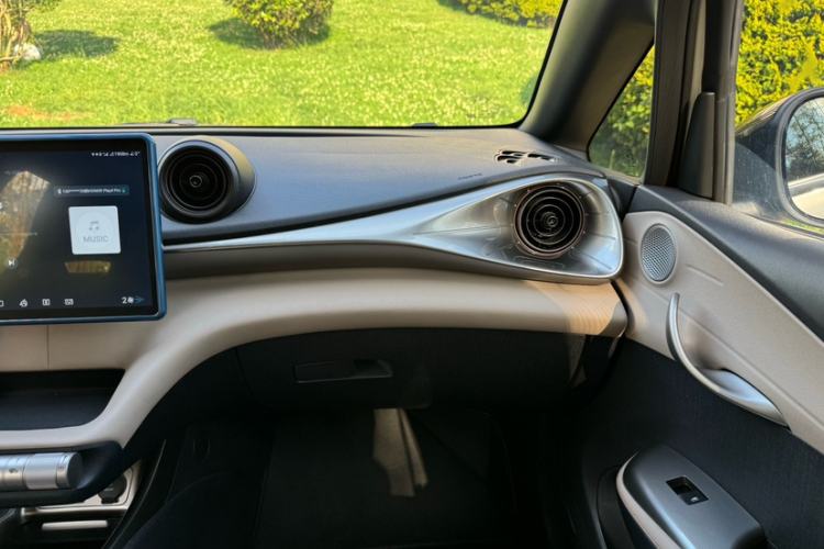Used BYD Dolphin 2021 405 km Fashion Edition Interior 1