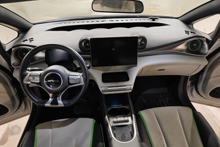 Used BYD Dolphin 2021 405 km Fashion Edition Interior 2