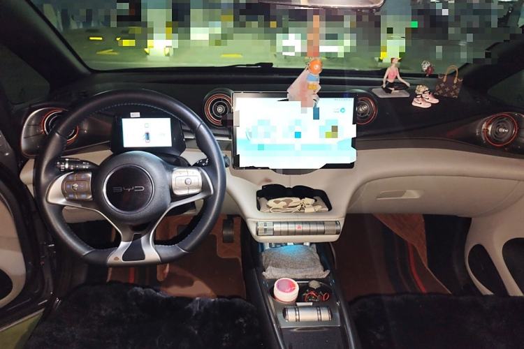 Used BYD Dolphin 2021 405 km Fashion Edition Interior 2