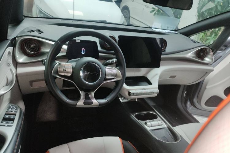 Used BYD Dolphin 2021 405 km Fashion Edition Interior 2
