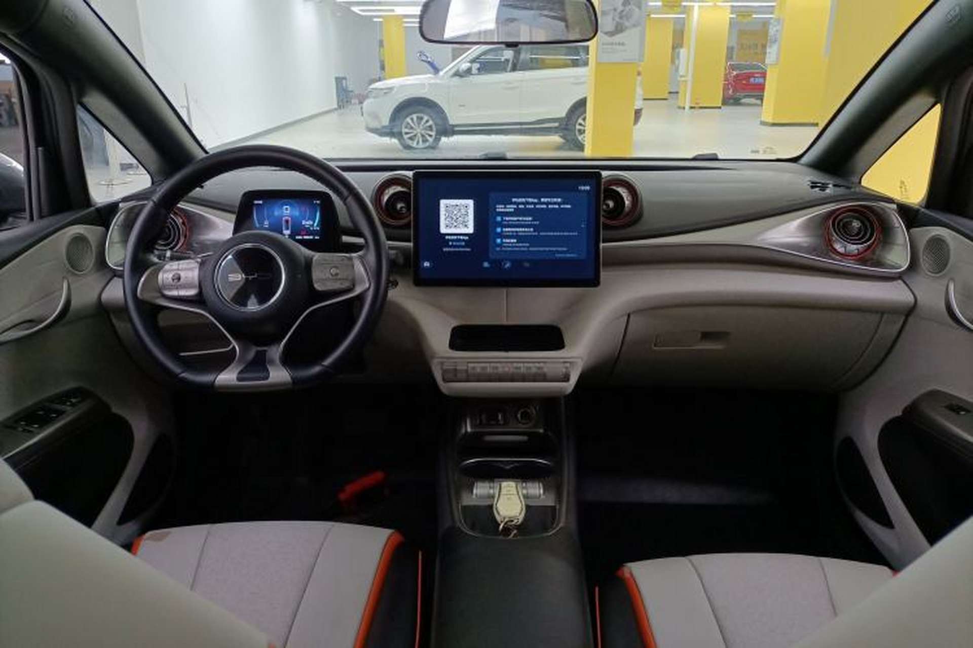 Used BYD Dolphin 2021 405 km Fashion Edition Interior 2