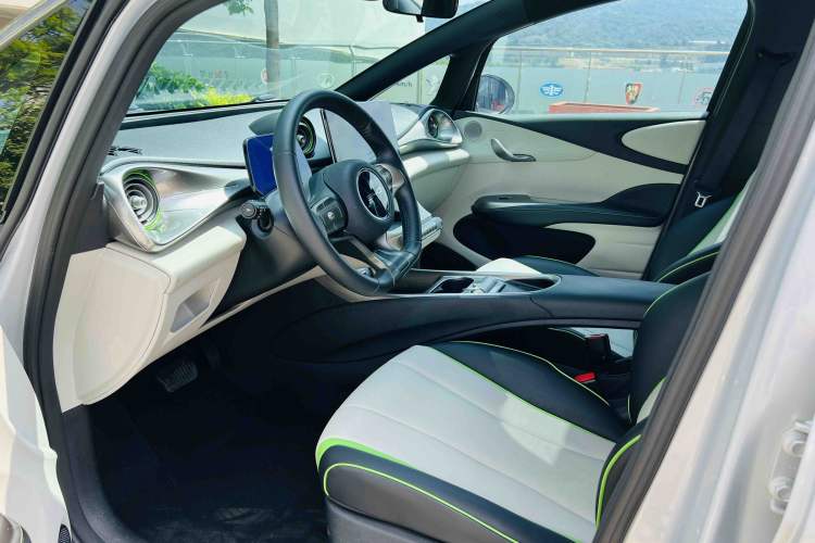 Used BYD Dolphin 2021 405 km Fashion Edition Interior 3