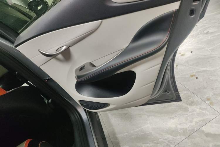 Used BYD Dolphin 2021 405 km Fashion Edition Interior 6