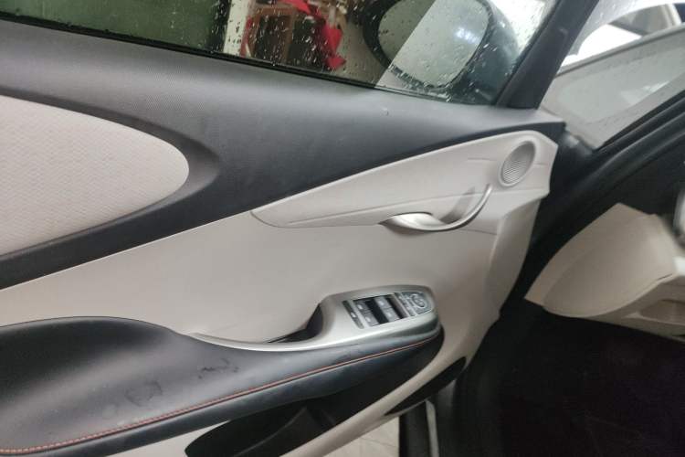 Used BYD Dolphin 2021 405 km Fashion Edition Interior 7