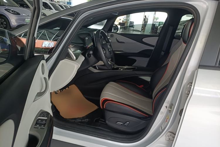 Used BYD Dolphin 2021 405 km Fashion Edition Left Front Seat