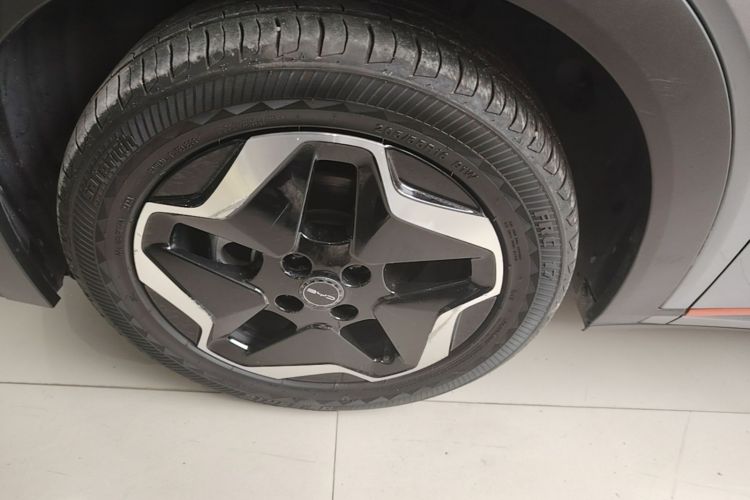 Used BYD Dolphin 2021 405 km Free Version Left Front Wheel Hub