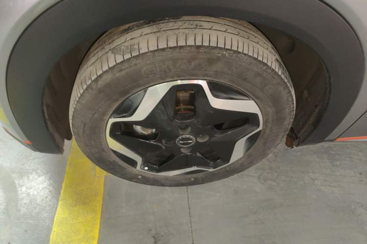 Used BYD Dolphin 2021 405 km Fashion Edition Left Front Wheel Hub