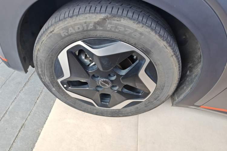 Used BYD Dolphin 2021 405 km Fashion Edition Left Front Wheel Hub