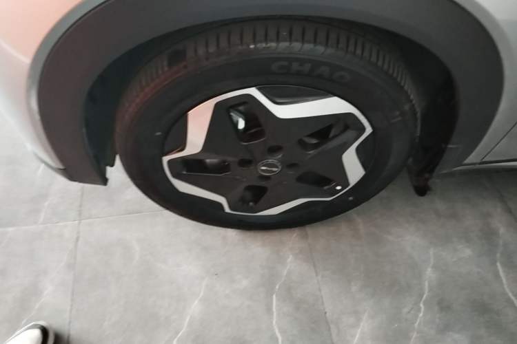 Used BYD Dolphin 2021 405 km Fashion Edition Left Front Wheel Hub