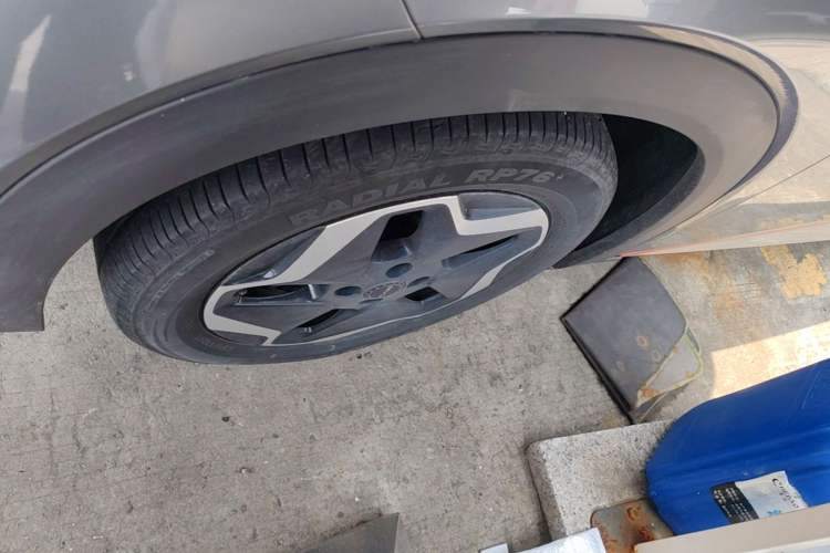 Used BYD Dolphin 2021 405 km Fashion Edition Left Front Wheel Hub