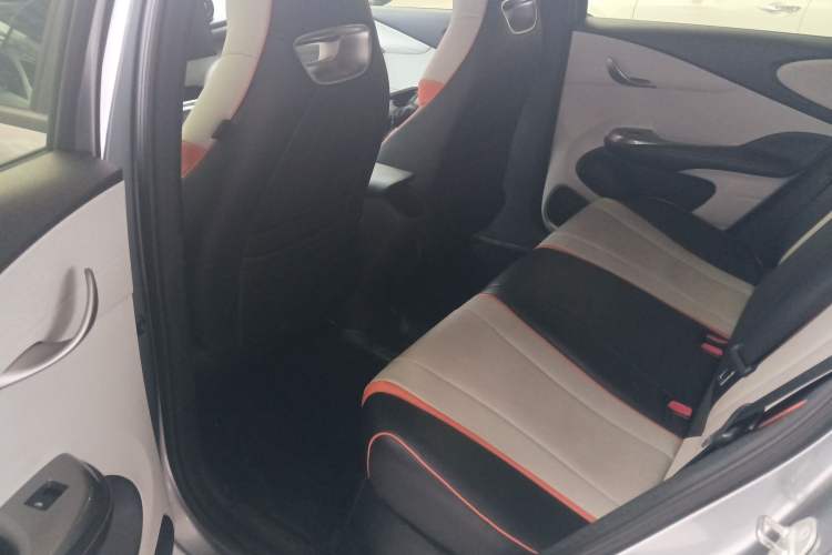 Used BYD Dolphin 2021 405 km Fashion Edition Left Rear Seat