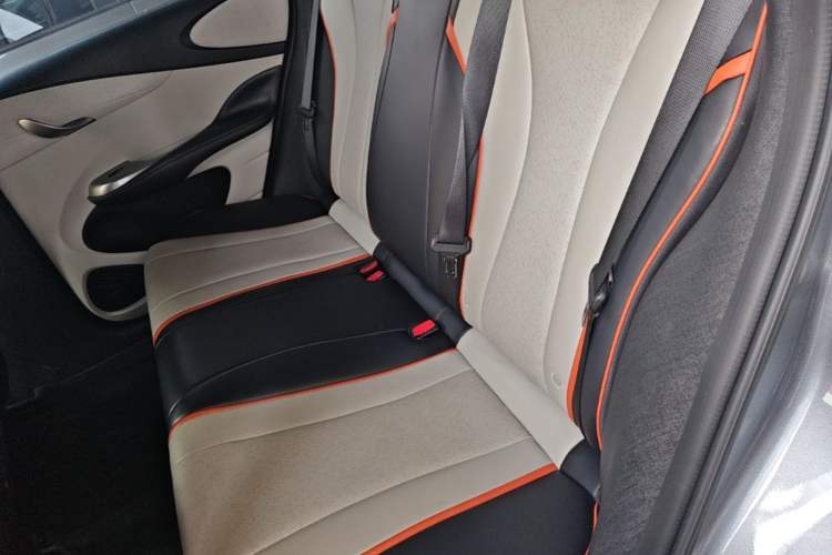 Used BYD Dolphin 2021 405 km Fashion Edition Left Rear Seat
