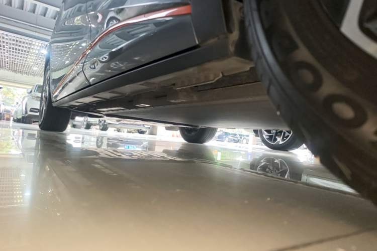 Used BYD Dolphin 2021 405 km Fashion Edition Left Side Sill