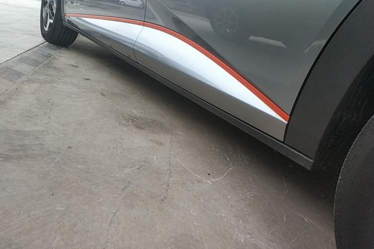 Used BYD Dolphin 2021 405 km Fashion Edition Left Side Sill