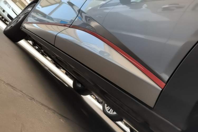 Used BYD Dolphin 2021 405 km Fashion Edition Left Side Sill
