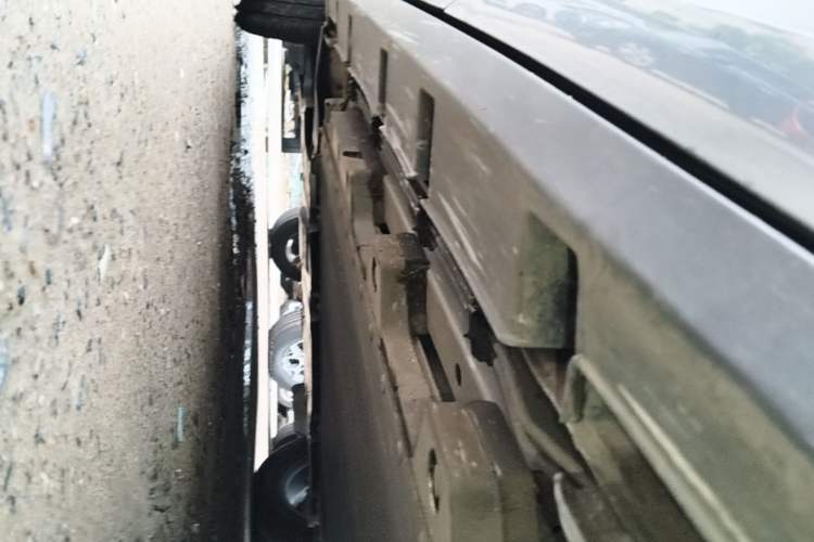 Used BYD Dolphin 2021 405 km Fashion Edition Left Side Sill