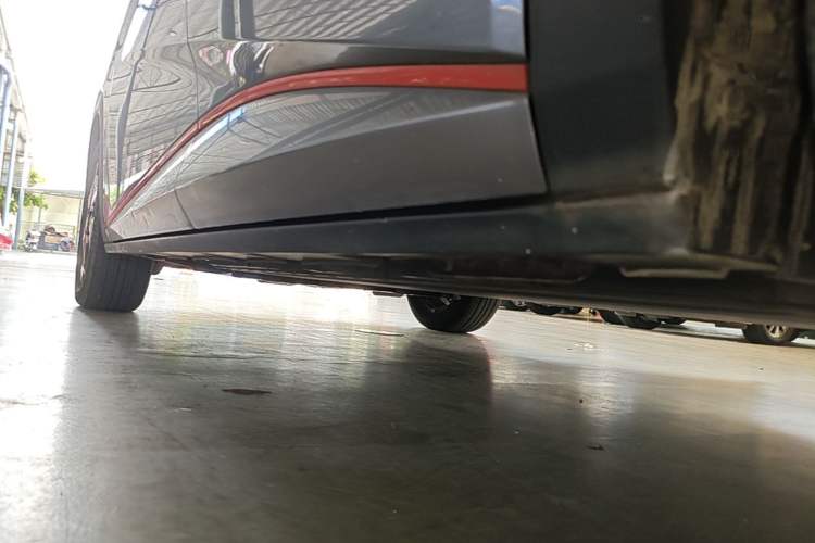 Used BYD Dolphin 2021 405 km Fashion Edition Left Side Sill