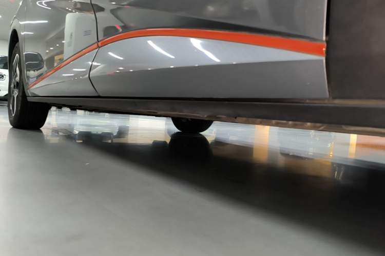Used BYD Dolphin 2021 405 km Fashion Edition Left Side Sill