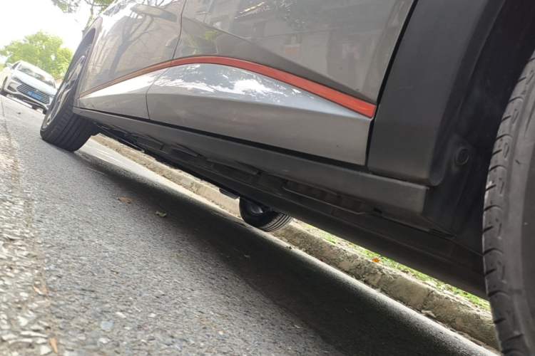 Used BYD Dolphin 2021 405 km Fashion Edition Left Side Sill