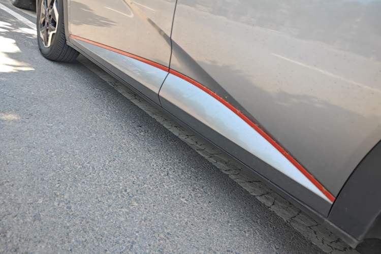 Used BYD Dolphin 2021 405 km Fashion Edition Left Side Sill