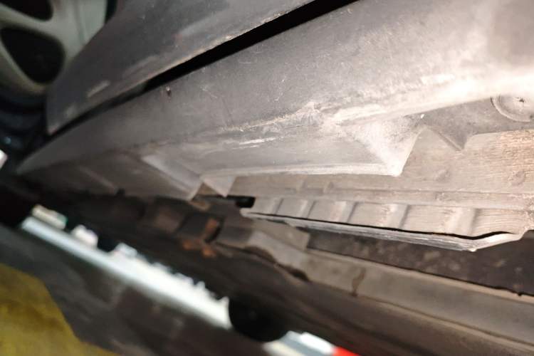 Used BYD Dolphin 2021 405 km Fashion Edition Left Side Sill