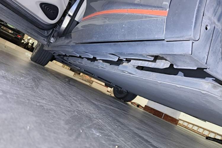 Used BYD Dolphin 2021 405 km Fashion Edition Left Side Sill