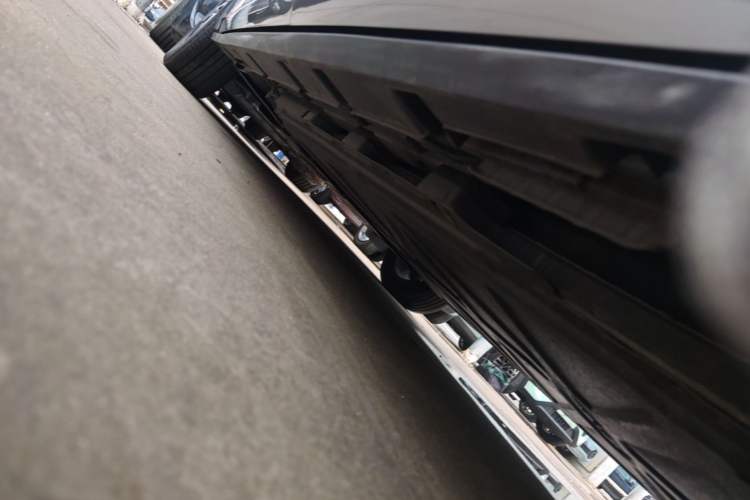 Used BYD Dolphin 2021 405 km Fashion Edition Left Side Sill
