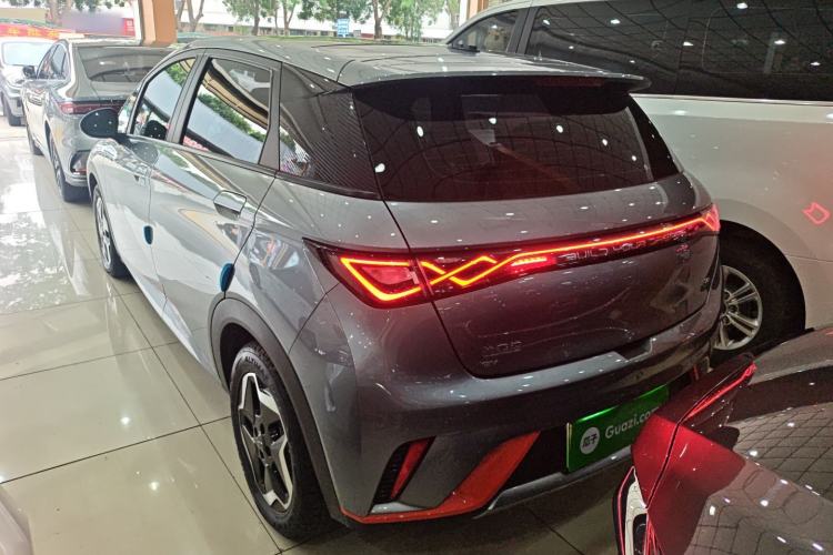 Used BYD Dolphin 2021 405 km Fashion Edition Rear Left 45 Deg