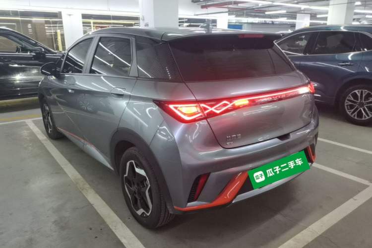 Used BYD Dolphin 2021 405 km Fashion Edition Rear Left 45 Deg