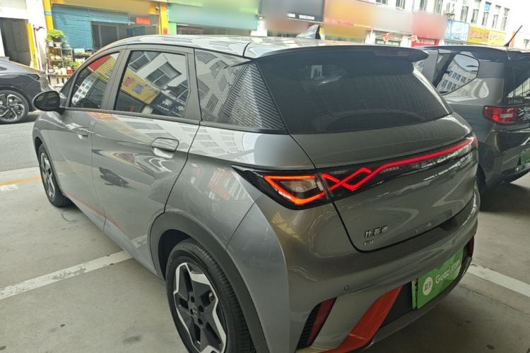 Used BYD Dolphin 2021 405 km Fashion Edition Rear Left 45 Deg