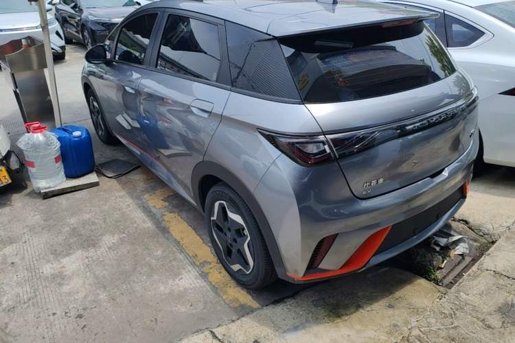 Used BYD Dolphin 2021 405 km Fashion Edition Rear Left 45 Deg