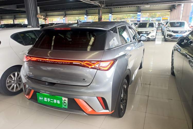 Used BYD Dolphin 2021 405 km Fashion Edition Rear Right 45 Deg