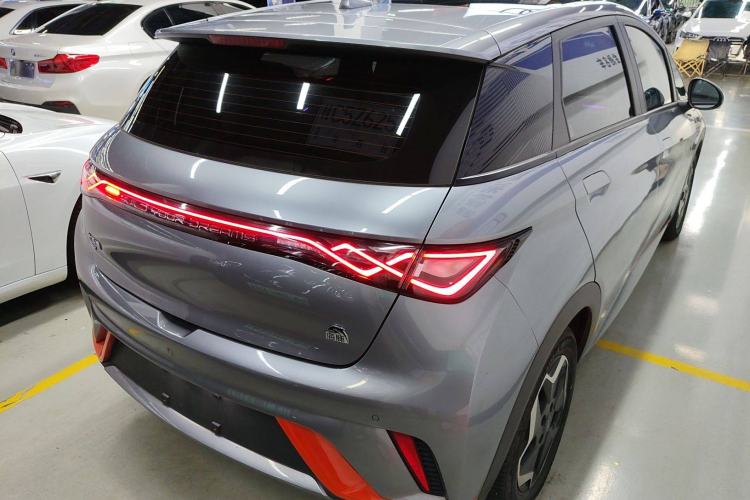 Used BYD Dolphin 2021 405 km Fashion Edition Rear Right 45 Deg