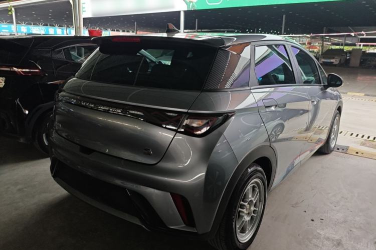 Used BYD Dolphin 2021 405 km Fashion Edition Rear Right 45 Deg