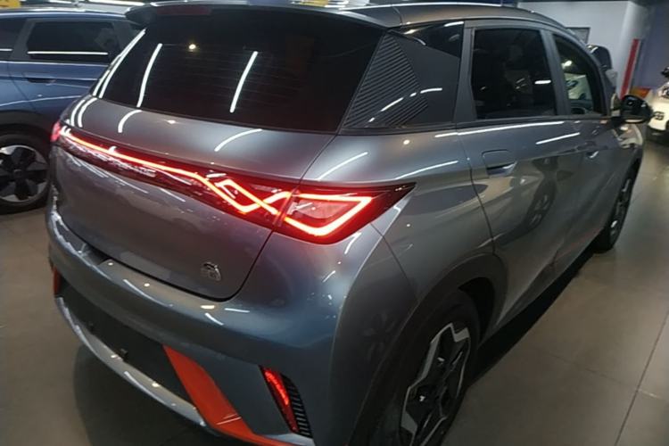 Used BYD Dolphin 2021 405 km Fashion Edition Rear Right 45 Deg