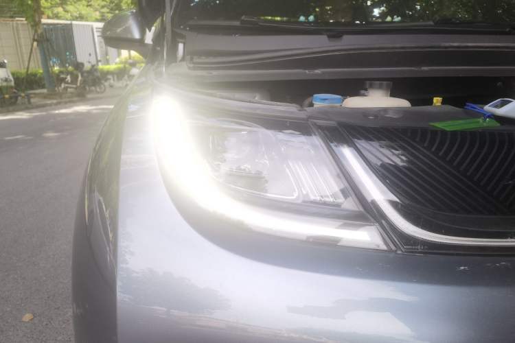 Used BYD Dolphin 2021 405 km Fashion Edition Right Front Headlight