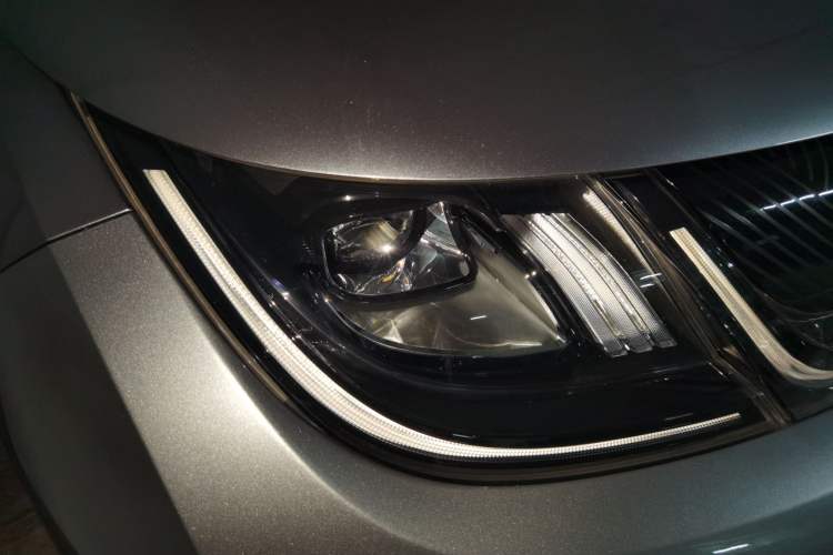 Used BYD Dolphin 2021 405 km Fashion Edition Right Front Headlight