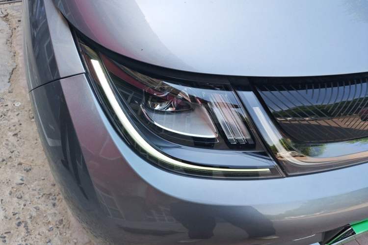 Used BYD Dolphin 2021 405 km Fashion Edition Right Front Headlight