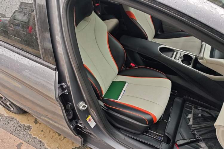 Used BYD Dolphin 2021 405 km Free Version Right Front Seat