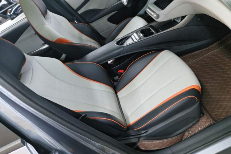Used BYD Dolphin 2021 405 km Fashion Edition Right Front Seat