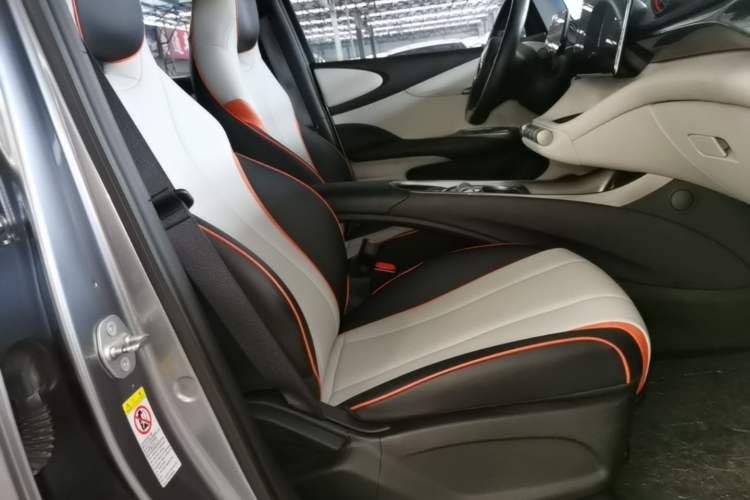 Used BYD Dolphin 2021 405 km Fashion Edition Right Front Seat