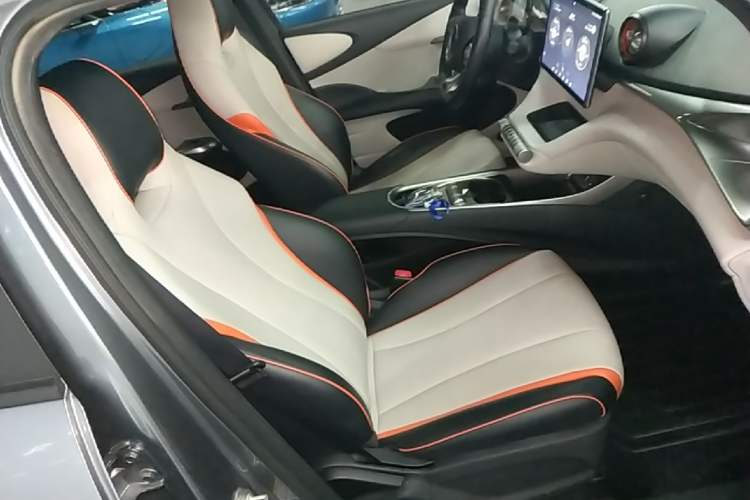 Used BYD Dolphin 2021 405 km Fashion Edition Right Front Seat