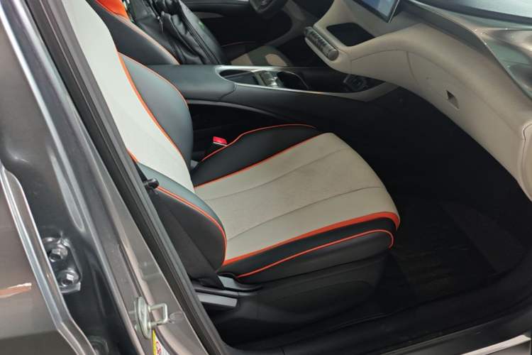 Used BYD Dolphin 2021 405 km Fashion Edition Right Front Seat