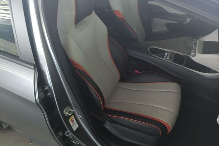 Used BYD Dolphin 2021 405 km Fashion Edition Right Front Seat