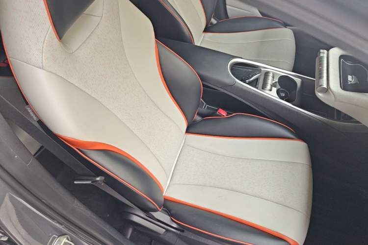 Used BYD Dolphin 2021 405 km Fashion Edition Right Front Seat